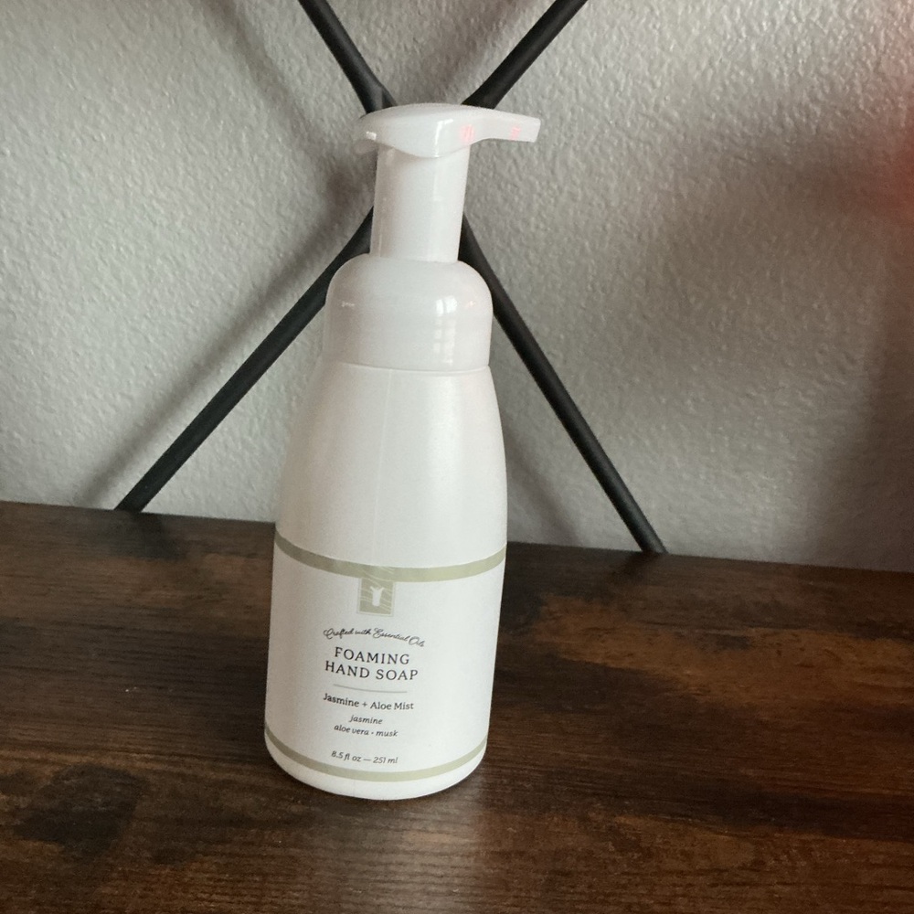 Pink Zebra Jasmine + Aloe Mist Foaming Hand Soap